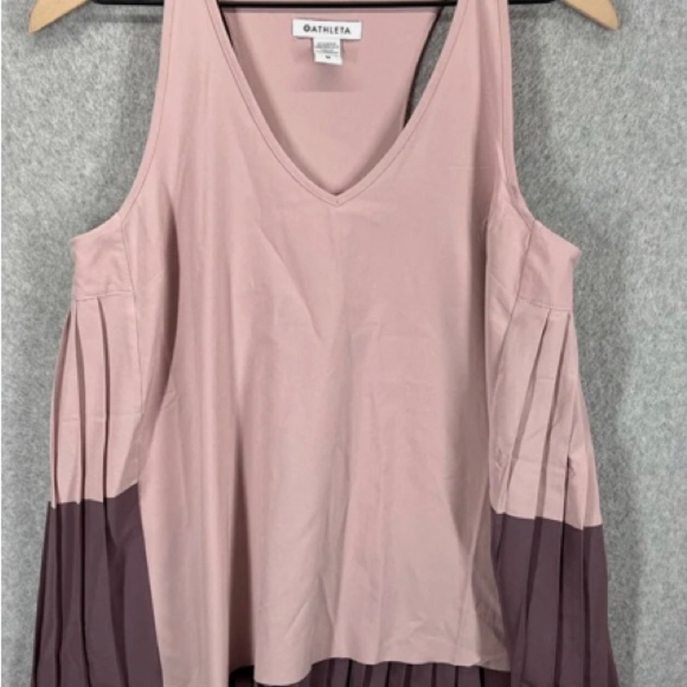 ATHLETA SWING FORWARD PLEATED TANK - Picture 2 of 5